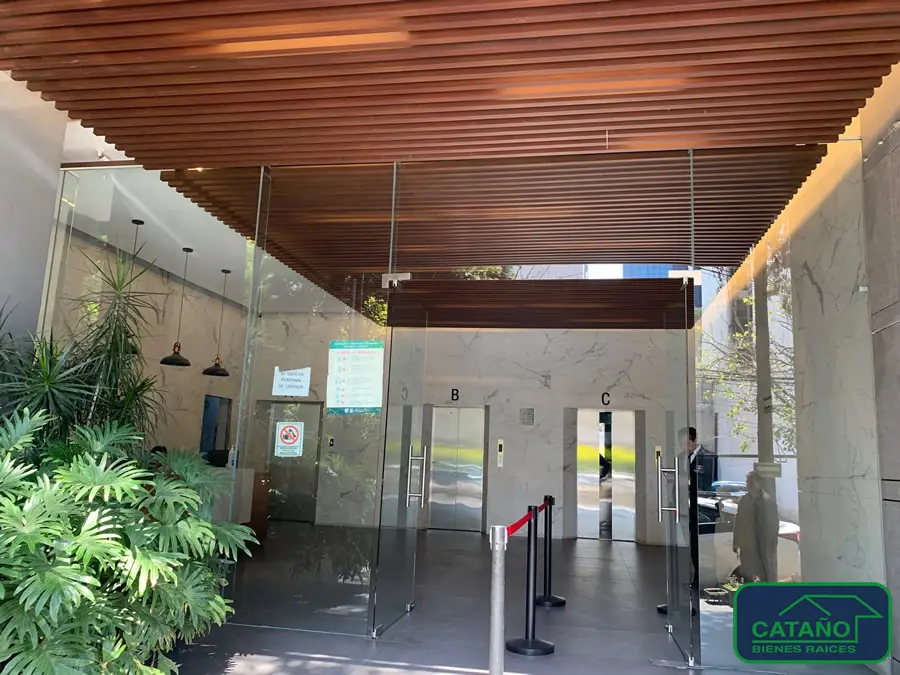 Oficina piso 3en renta en San José Insurgentes (1/7)