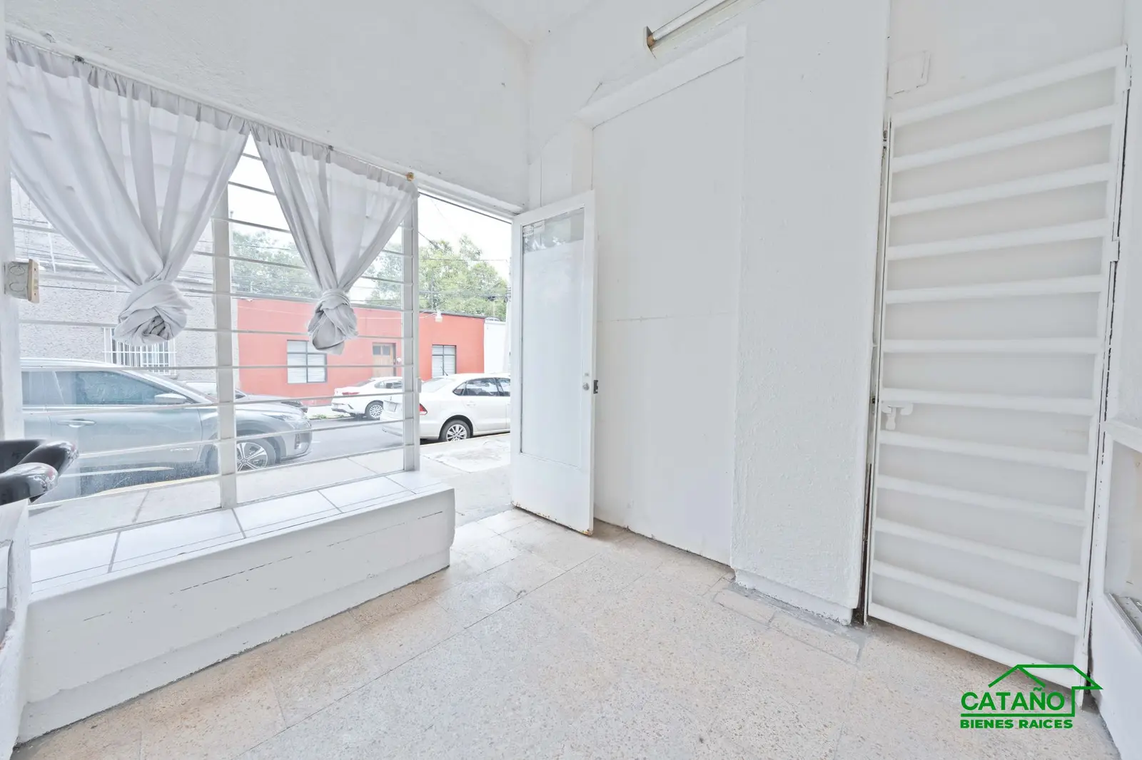 Casa en venta, Molino de Rosas, Poniente (2/26)