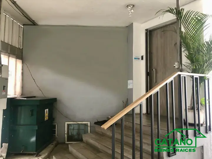 Inmueble de uso mixto en esquina, a dos cuadras del WTC, Nápoles, Arizona (6/6)