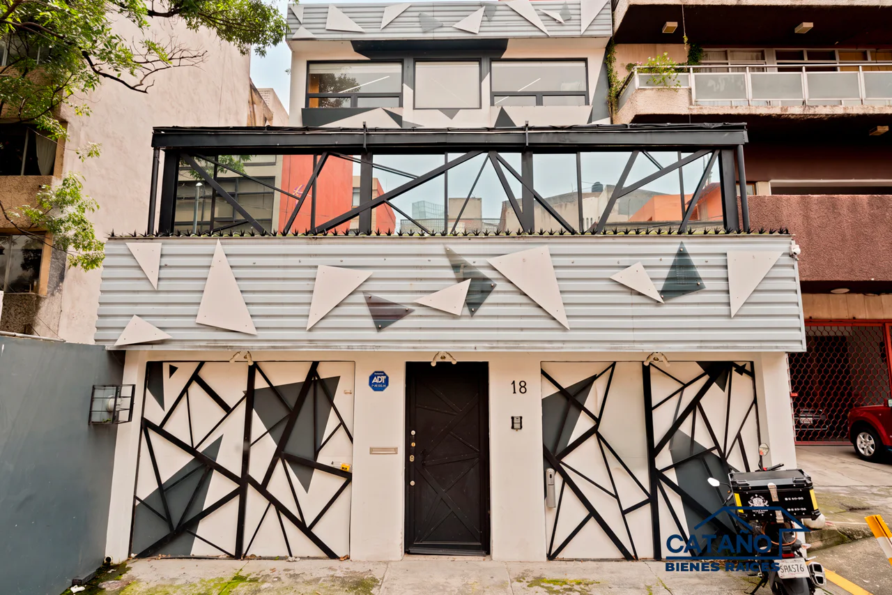 Pequeño edificio de oficinas, uso de suelo mixto, San José Insurgentes, Factor (2/33)