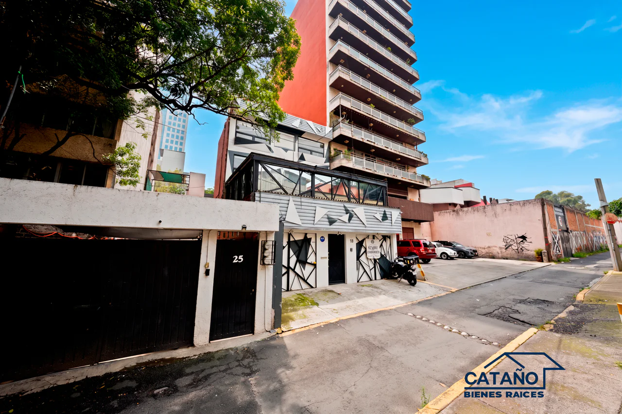 Pequeño edificio de oficinas, uso de suelo mixto, San José Insurgentes, Factor (5/33)