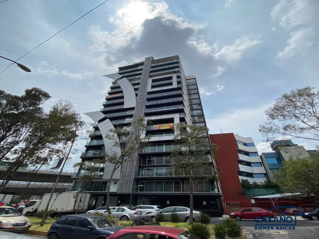 Oficina en Venta, Olímpica, Periferico Sur (2/9)