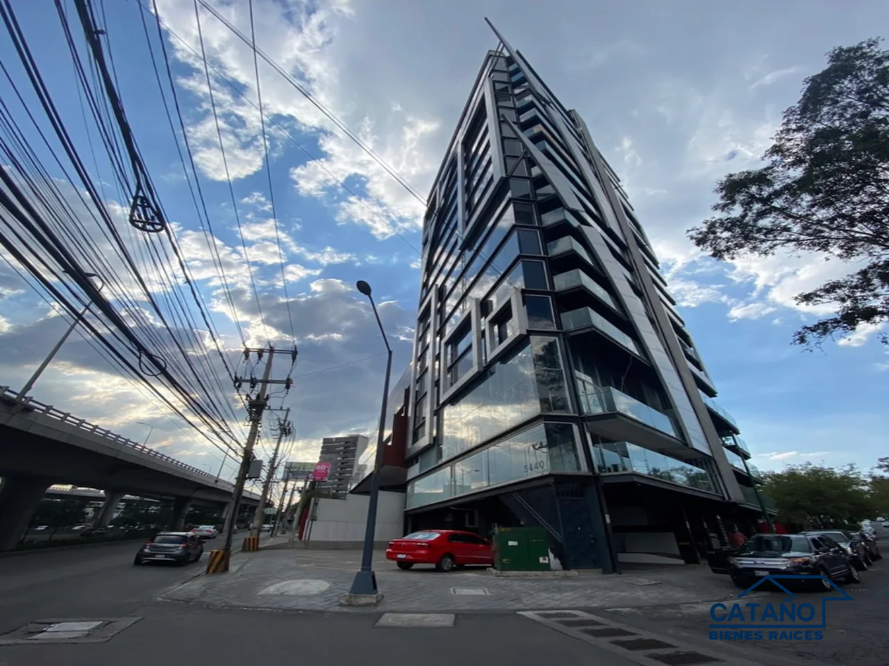 Oficina en Venta, Olímpica, Periferico Sur (3/9)