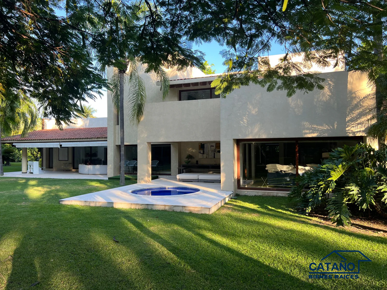 Casa en Venta, Lomas de Jiutepec, Cerrada Bugambilias (1/44)