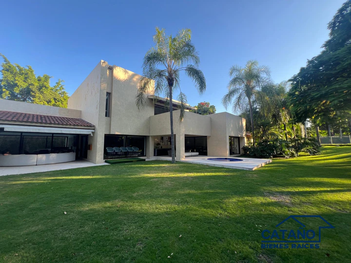 Casa en Venta, Lomas de Jiutepec, Cerrada Bugambilias (3/6)