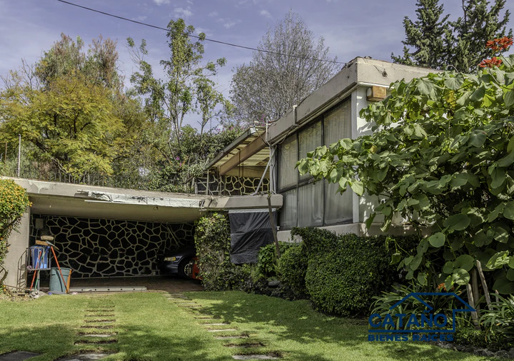 Casa en Venta y Renta, Jardines del Pedregal, Fuego (2/6)