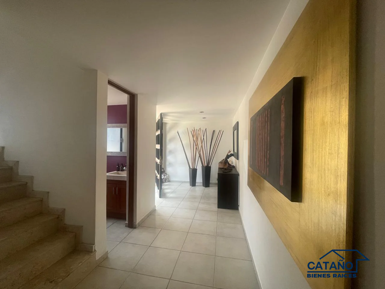 Casa en venta, amplia, excelente ubicación, en calle de los Picagregos (2/18)